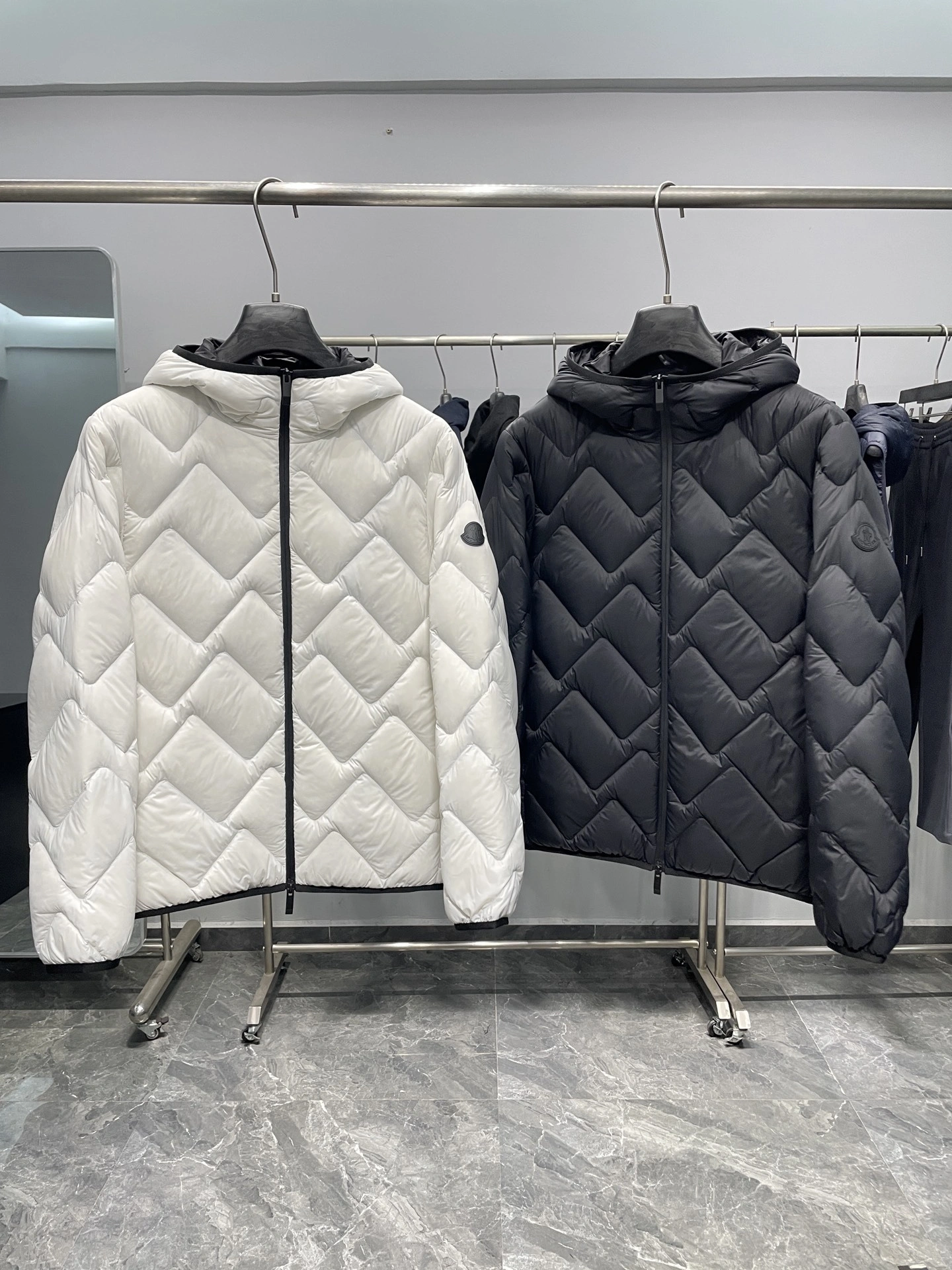 wg.luxury-- 7o9385r Down jacket nylon 2colour item: E-F000J1337-2